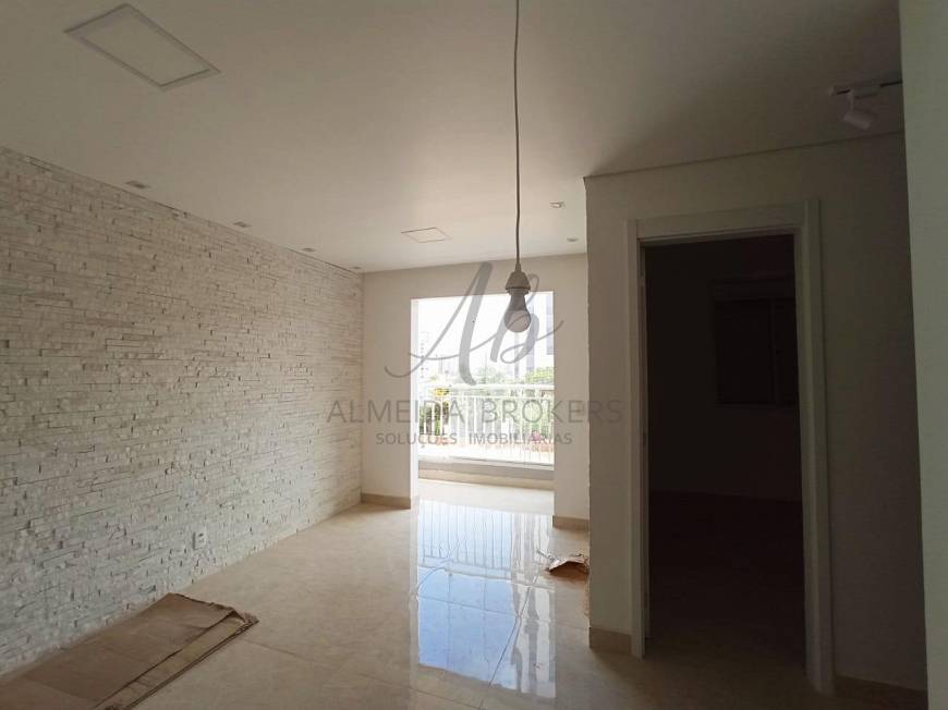 Foto 3 de Apartamento com 2 Quartos para alugar, 55m² em Taquaral, Campinas