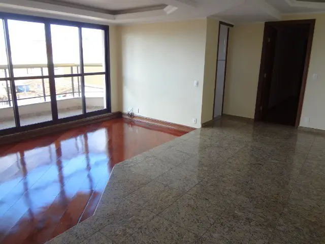 Foto 1 de Apartamento com 3 Quartos à venda, 131m² em Centro, Pouso Alegre