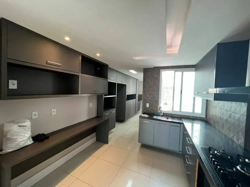 Foto 3 de Apartamento com 4 Quartos para alugar, 180m² em Ponta Negra, Manaus
