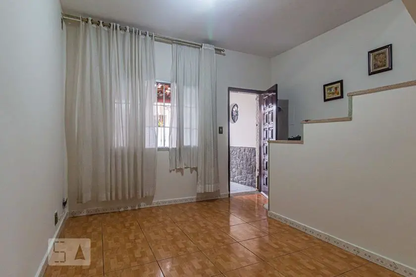Foto 4 de Casa com 2 Quartos para alugar, 144m² em Vila Assuncao, Santo André
