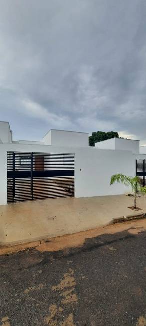 Foto 1 de Casa com 3 Quartos à venda, 103m² em Cidade Alta, Cuiabá