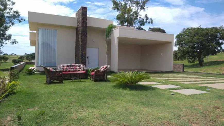 Foto 1 de Casa com 3 Quartos à venda, 190m² em , Paranapanema