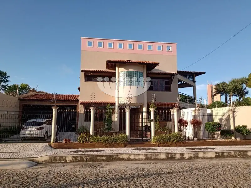 Foto 1 de Casa com 4 Quartos à venda, 562m² em Engenheiro Luciano Cavalcante, Fortaleza