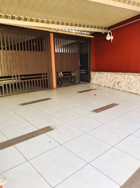 Foto 3 de Casa com 6 Quartos para alugar, 471m² em Vila Bastos, Santo André