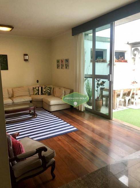 Foto 1 de Casa de Condomínio com 4 Quartos à venda, 365m² em Cidade Monções, São Paulo