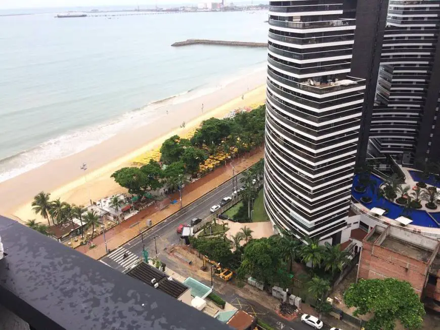 Foto 2 de Flat com 1 Quarto à venda, 50m² em Meireles, Fortaleza