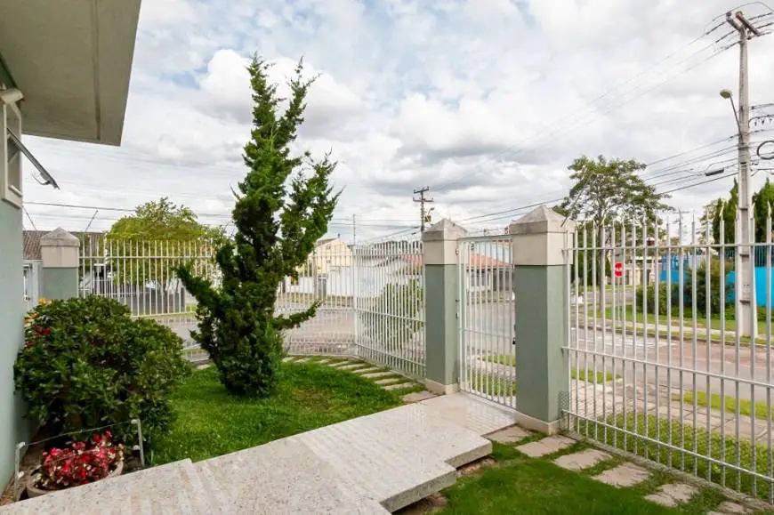 Foto 2 de Sobrado com 4 Quartos à venda, 334m² em Jardim das Américas, Curitiba