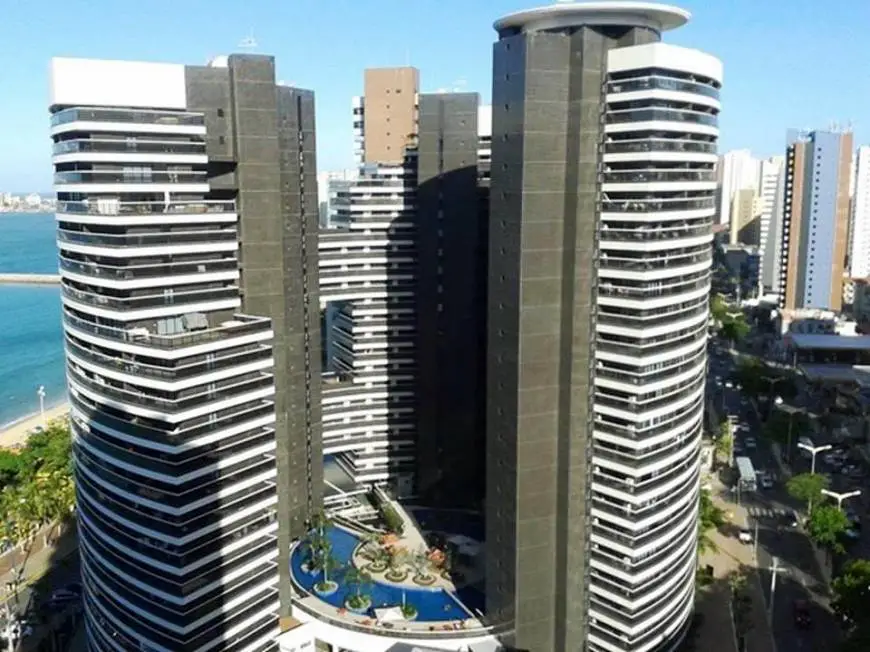Foto 1 de Apartamento com 2 Quartos à venda, 66m² em Beira Mar, Fortaleza