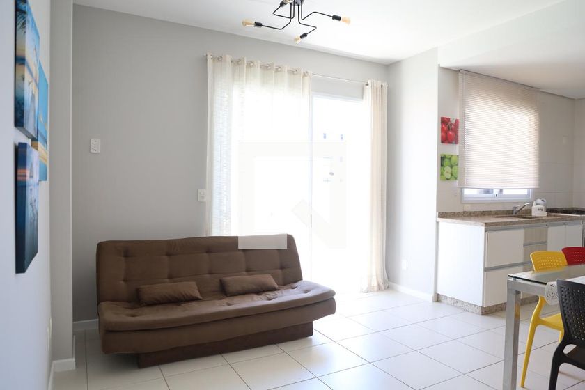 Foto 4 de Apartamento com 2 Quartos para alugar, 77m² em Ingleses do Rio Vermelho, Florianópolis