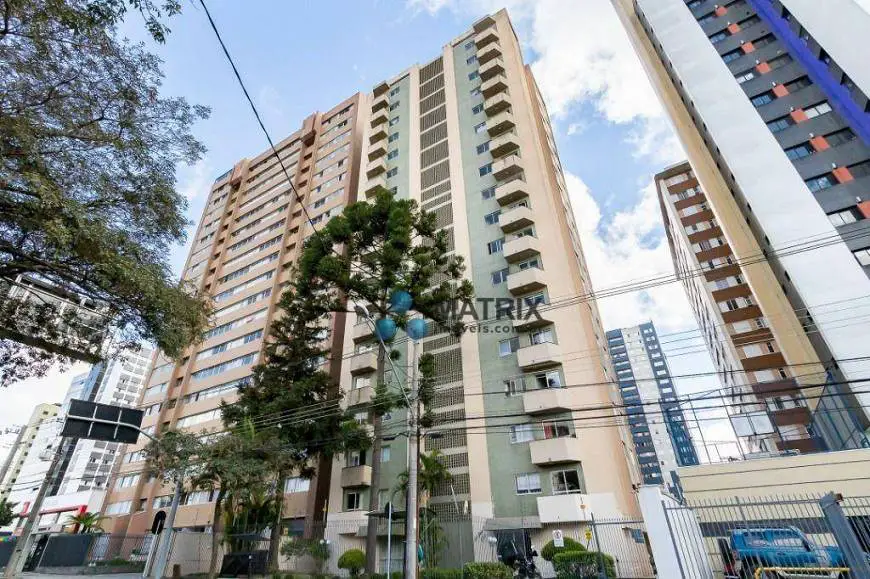 Foto 1 de Apartamento com 3 Quartos à venda, 117m² em Alto da Glória, Curitiba