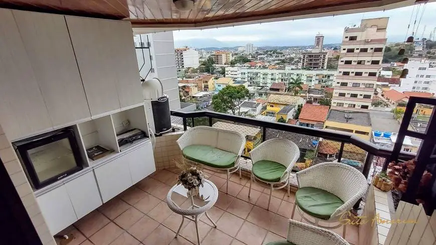 Foto 2 de Apartamento com 3 Quartos à venda, 167m² em Caonze, Nova Iguaçu