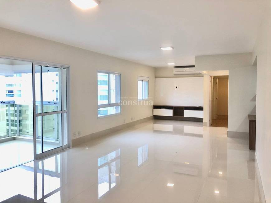 Foto 2 de Apartamento com 3 Quartos para alugar, 153m² em Jardim Madalena, Campinas