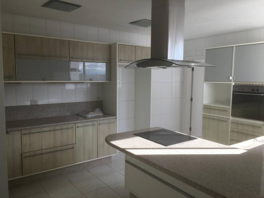 Foto 3 de Apartamento com 4 Quartos à venda, 360m² em Jardim São Dimas, São José dos Campos