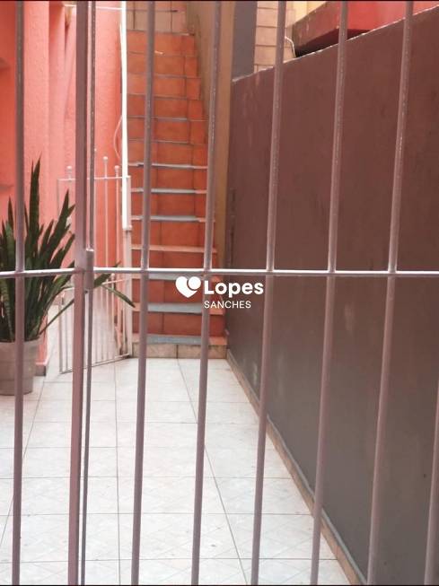 Foto 3 de Casa com 2 Quartos para venda ou aluguel, 100m² em Condominio Maracana, Santo André