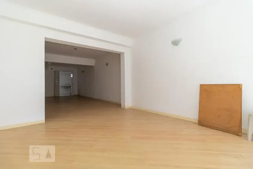 Foto 1 de Casa com 2 Quartos para alugar, 130m² em Sumaré, São Paulo