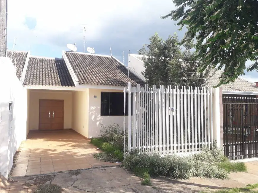Foto 1 de Casa com 3 Quartos para alugar, 100m² em Jardim São Jorge, Maringá