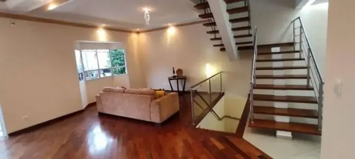 Foto 1 de Casa com 3 Quartos para venda ou aluguel, 250m² em Lar São Paulo, São Paulo