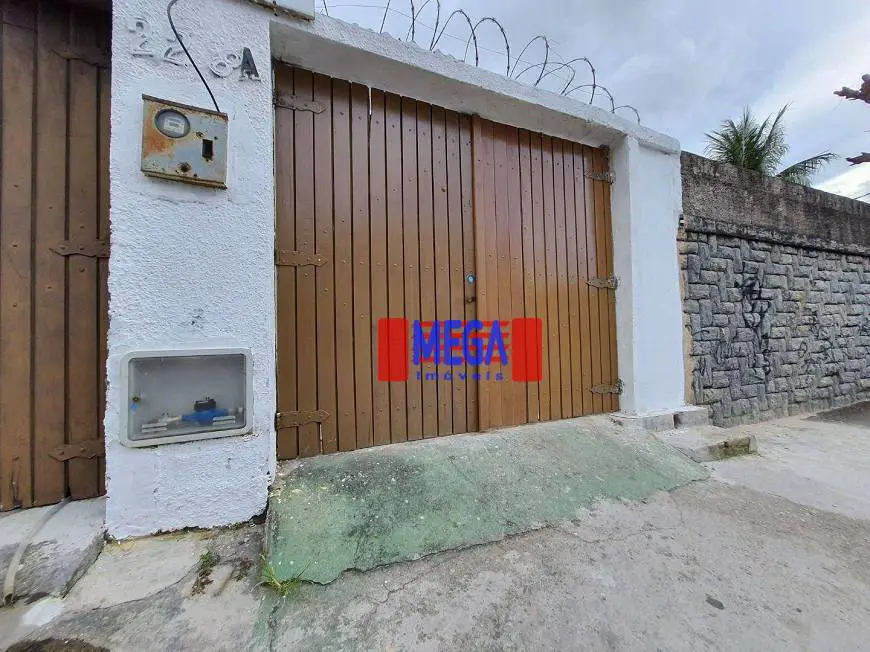 Foto 1 de Casa com 3 Quartos para alugar, 100m² em Montese, Fortaleza