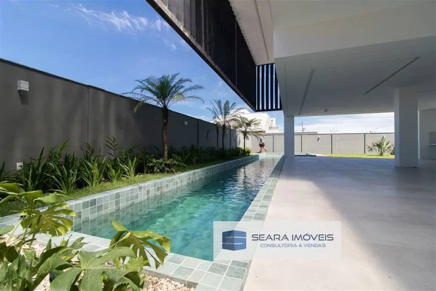 Foto 3 de Casa com 4 Quartos à venda, 527m² em Interlagos I, Vila Velha