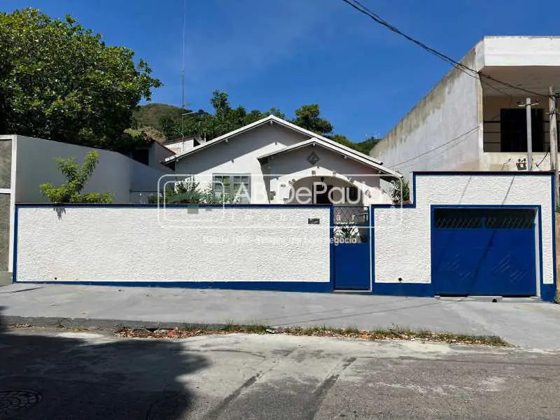 Foto 2 de Casa com 4 Quartos à venda, 116m² em Jardim Sulacap, Rio de Janeiro