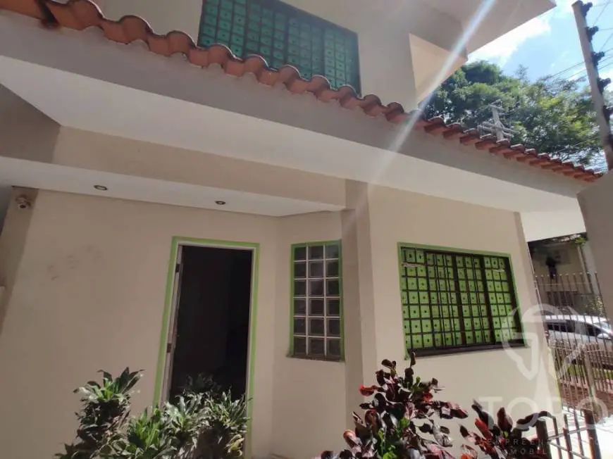 Foto 2 de Casa com 4 Quartos para alugar, 170m² em Zona 07, Maringá