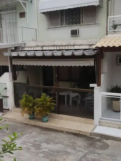 Foto 1 de Casa de Condomínio com 2 Quartos à venda, 74m² em Portuguesa, Rio de Janeiro