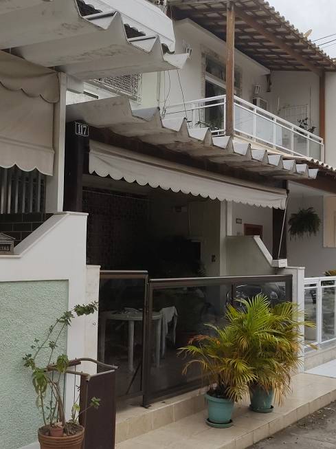 Foto 2 de Casa de Condomínio com 2 Quartos à venda, 74m² em Portuguesa, Rio de Janeiro