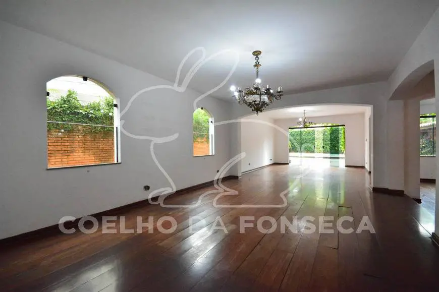 Foto 2 de Sobrado com 4 Quartos à venda, 440m² em Boaçava, São Paulo