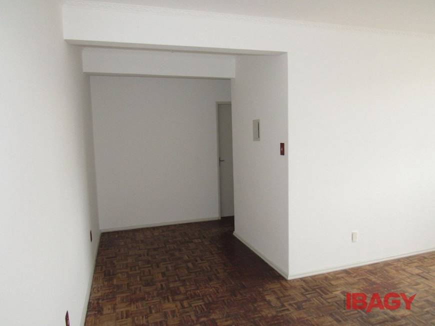 Foto 5 de Apartamento com 2 Quartos para alugar, 60m² em Kobrasol, São José