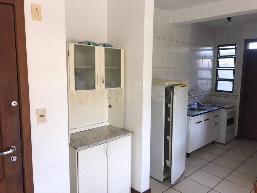 Foto 4 de Apartamento com 2 Quartos à venda, 66m² em Lagoa da Conceição, Florianópolis