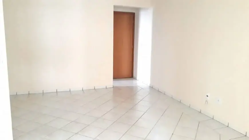 Foto 2 de Apartamento com 3 Quartos à venda, 77m² em Alto da Glória, Goiânia