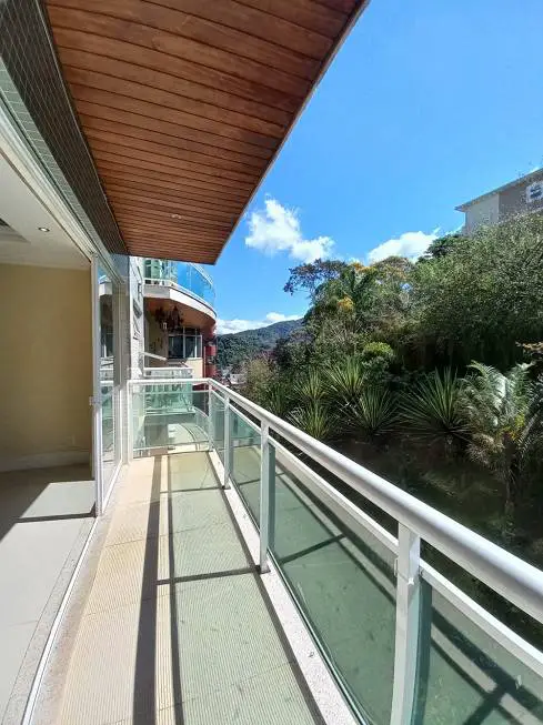 Foto 1 de Apartamento com 3 Quartos para alugar, 130m² em Centro, Petrópolis