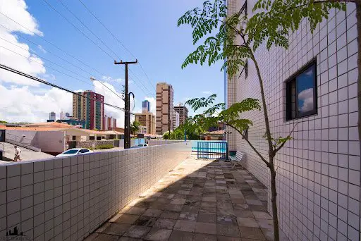 Foto 3 de Apartamento com 3 Quartos para alugar, 95m² em Manaíra, João Pessoa