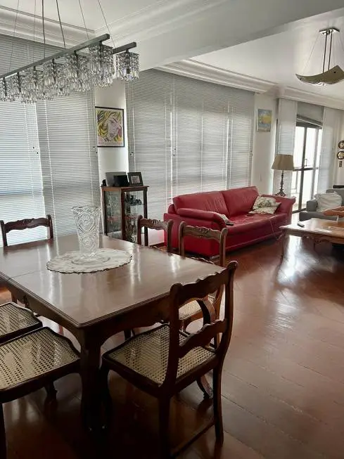 Foto 1 de Apartamento com 3 Quartos para alugar, 220m² em Vila Mariana, São Paulo