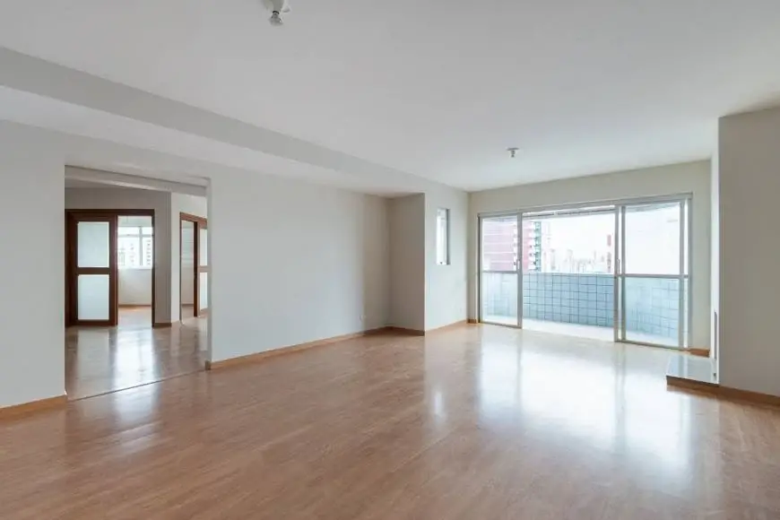 Foto 1 de Apartamento com 3 Quartos à venda, 245m² em Batel, Curitiba