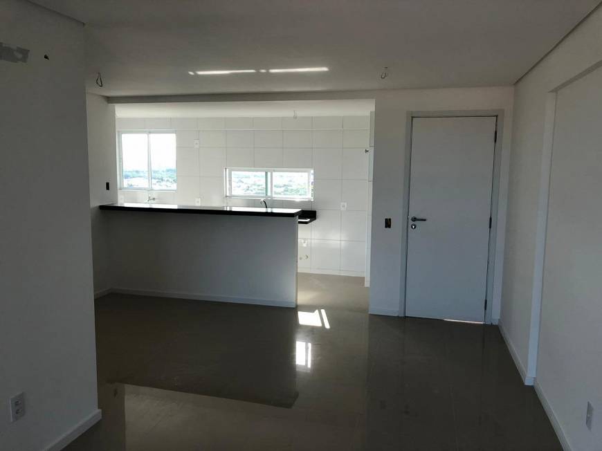 Foto 3 de Apartamento com 3 Quartos à venda, 100m² em Sapiranga, Fortaleza