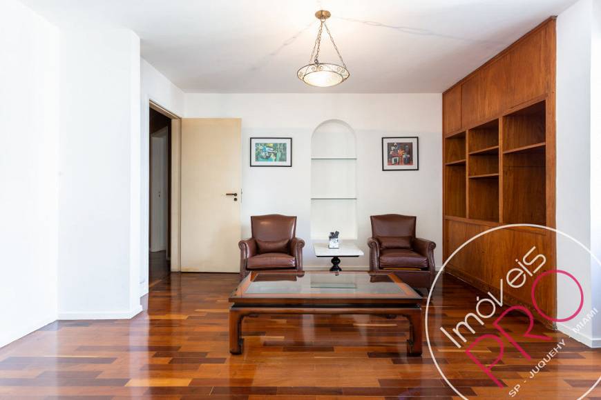 Foto 4 de Apartamento com 4 Quartos à venda, 240m² em Morro dos Ingleses, São Paulo