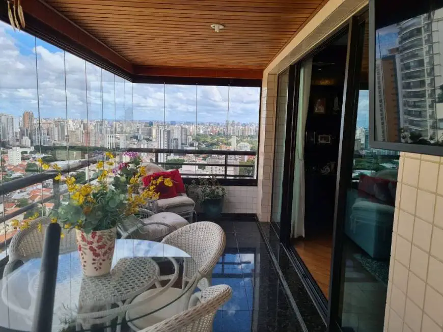 Foto 1 de Apartamento com 4 Quartos à venda, 180m² em Vila Mariana, São Paulo