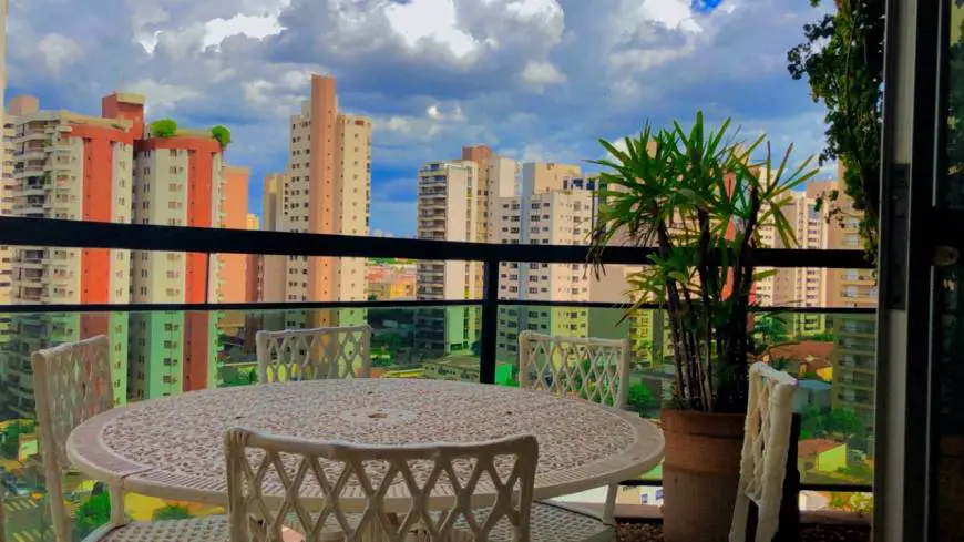 Foto 1 de Apartamento com 5 Quartos à venda, 208m² em Centro, Ribeirão Preto
