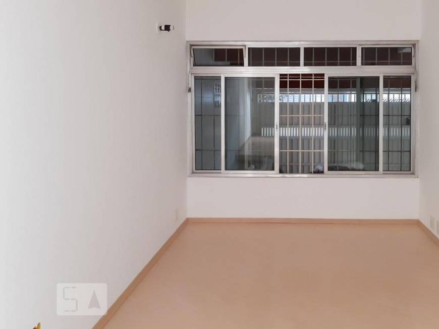 Foto 1 de Casa com 3 Quartos para alugar, 168m² em Jabaquara, São Paulo