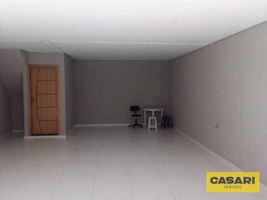 Foto 2 de Sobrado com 3 Quartos à venda, 150m² em Bangu, Santo André