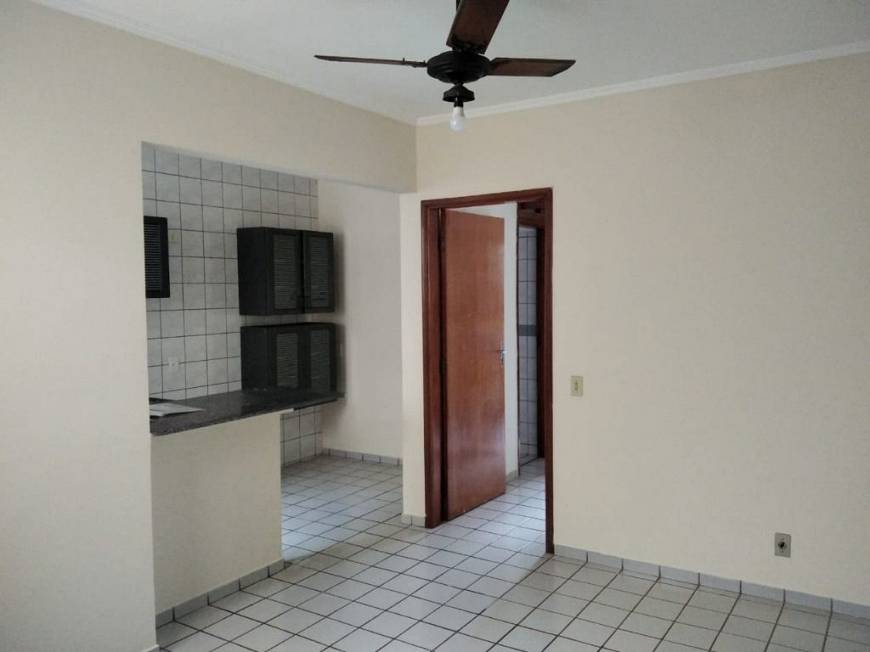 Foto 1 de Apartamento com 1 Quarto para alugar, 38m² em Jardim Irajá, Ribeirão Preto