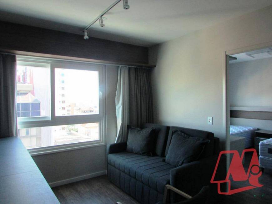 Foto 4 de Apartamento com 1 Quarto para alugar, 38m² em Moinhos de Vento, Porto Alegre