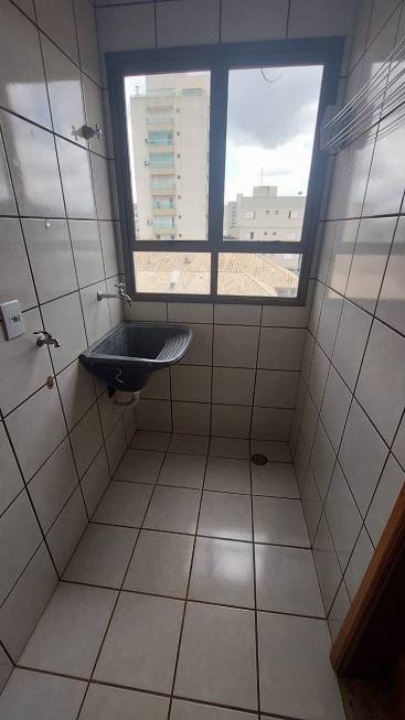 Foto 2 de Apartamento com 3 Quartos para alugar, 117m² em Vigilato Pereira, Uberlândia