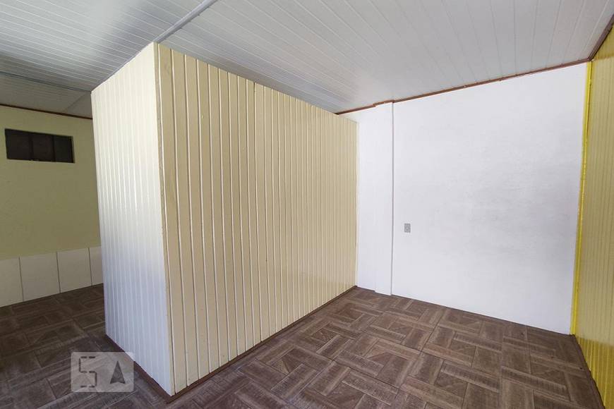 Foto 3 de Casa com 6 Quartos à venda, 200m² em Fátima, Canoas