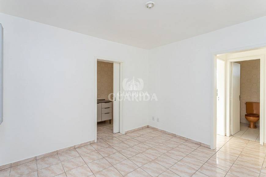 Foto 2 de Apartamento com 1 Quarto à venda, 39m² em Santo Antônio, Porto Alegre