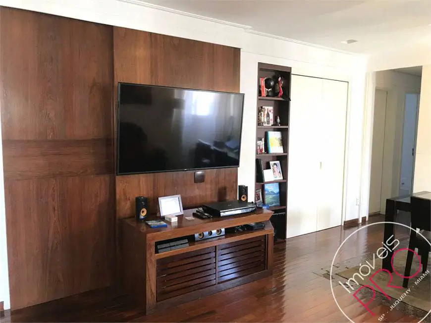 Foto 3 de Apartamento com 2 Quartos à venda, 94m² em Vila Olímpia, São Paulo