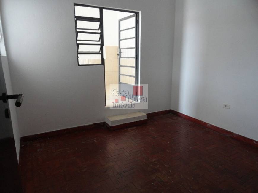 Foto 5 de Casa com 2 Quartos para alugar, 10m² em Vila Leonor, São Paulo