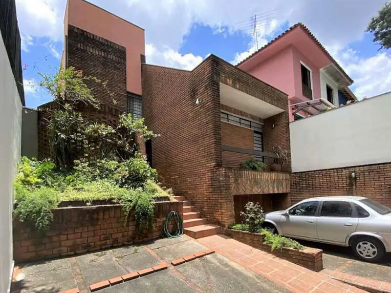 Foto 1 de Casa com 3 Quartos à venda, 210m² em Centro, São Paulo
