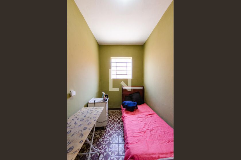 Foto 5 de Casa com 5 Quartos para alugar, 480m² em João Pinheiro, Belo Horizonte